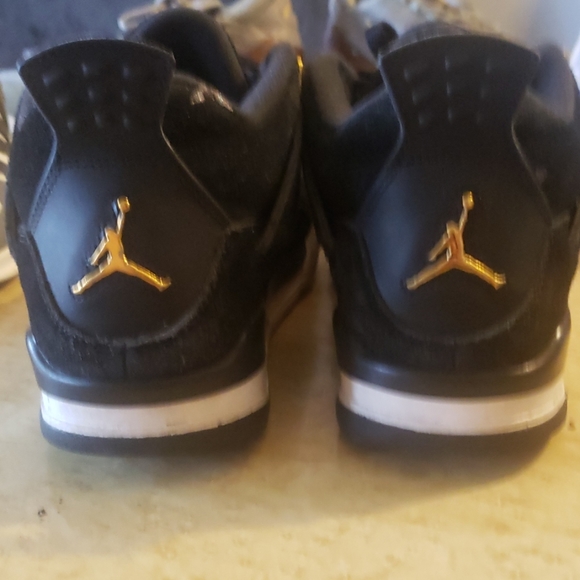 Air jordan 4s royalty - Picture 3 of 4